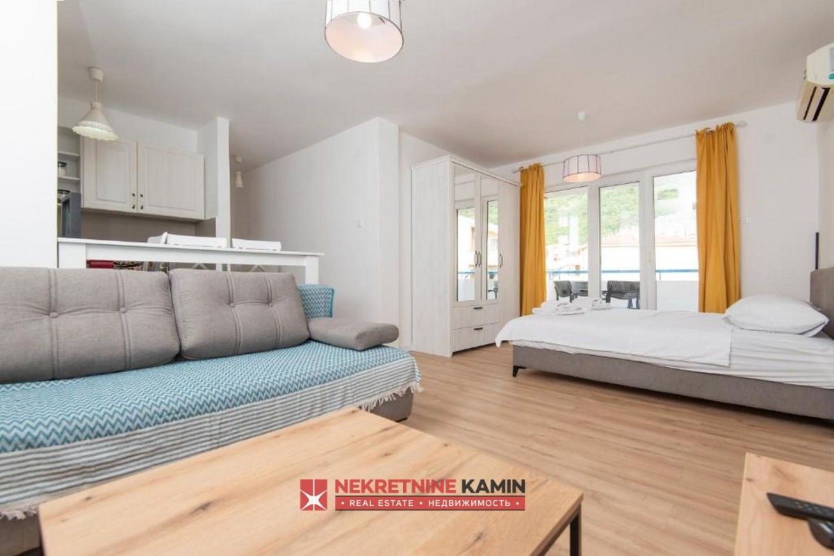 Studio u naselju Adok, Budva 